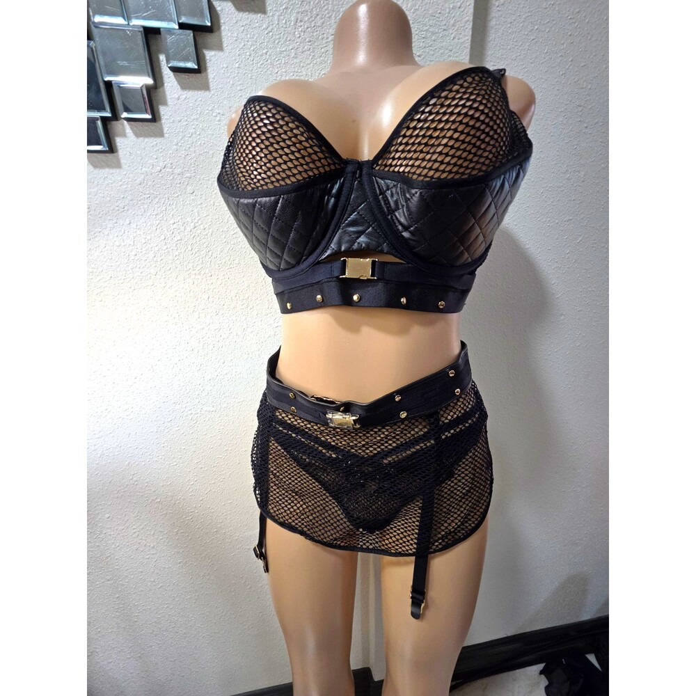 Honey Birdette